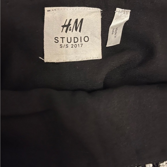 H&M Studio Collection Hand Beaded Cropped Chiffon Top. - Picture 4 of 10